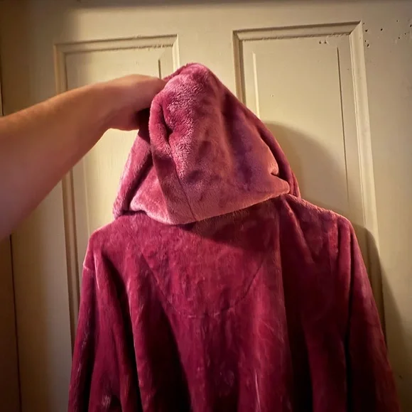 ❤️ 3 FOR $20 Luxurious Pink Hooded Robe SIZE M - Picture 4 of 5